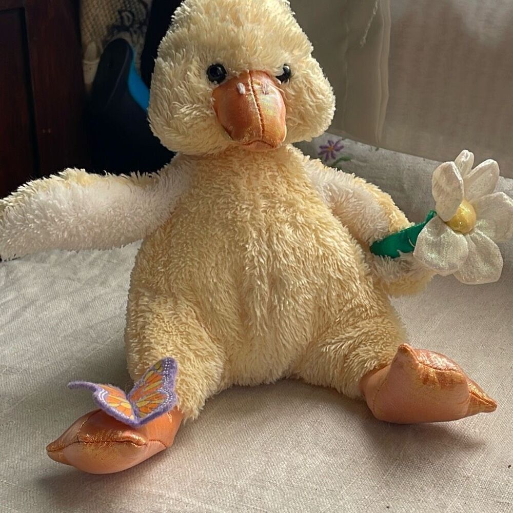 Vintage Commonwealth Welcome Spring yellow duck plush .